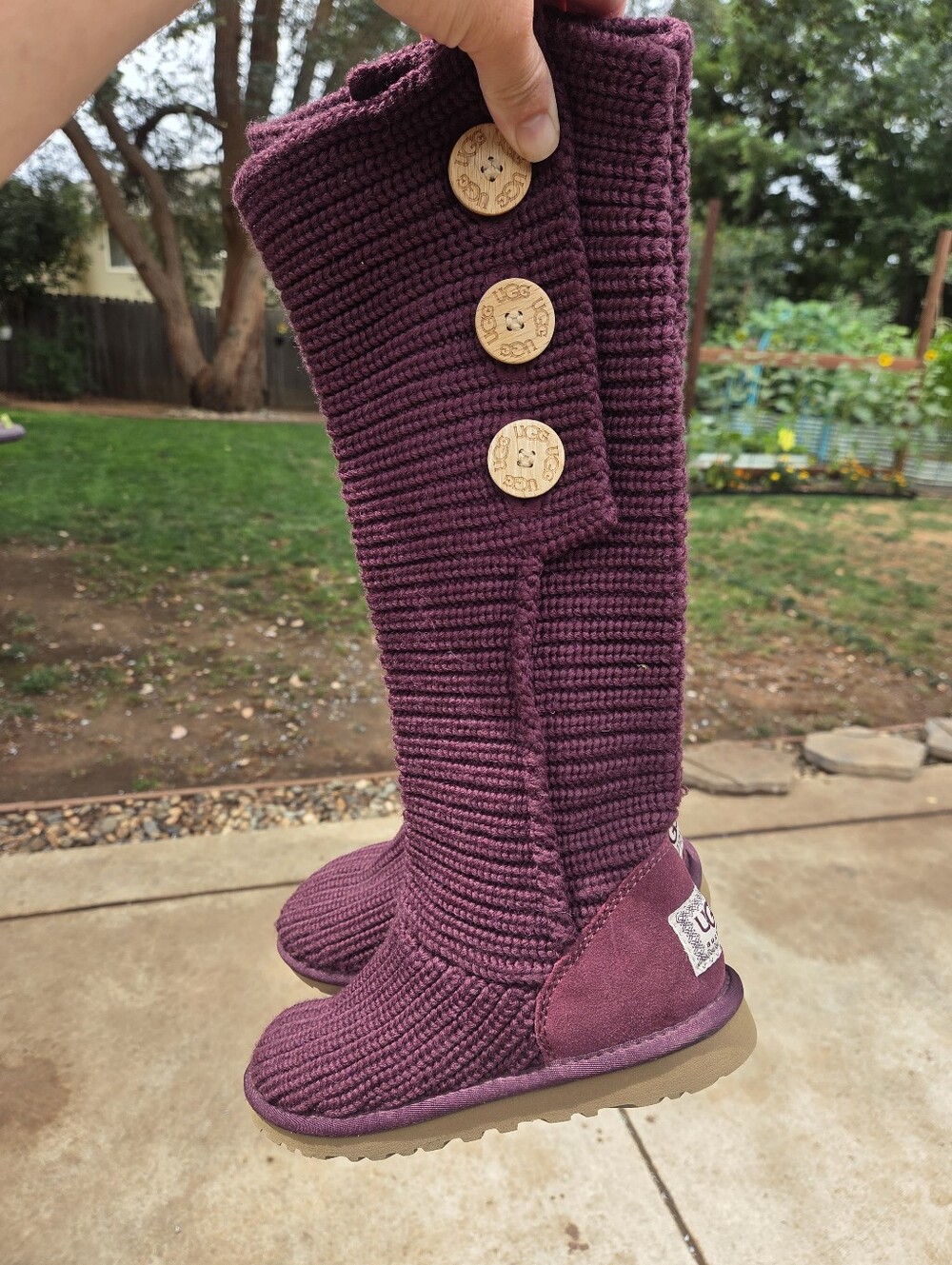 UGG Classic Cardy Knit Boots burgundy Womans Size 6 - Picture 9 of 11